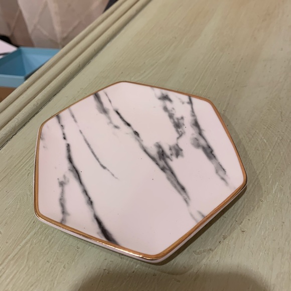 Jewelry holder - Picture 1 of 2